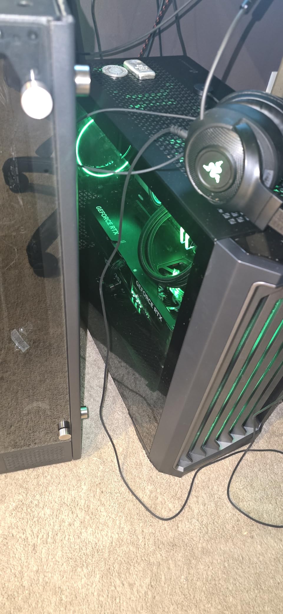 Skytech Prism 4 Gaming PC Desktop, Ryzen 9 9900X3D 4.4 GHz (5.5GHz Turbo), NVIDIA RTX 5090 32GB, X870 Board, 4TB Gen4 NVMe SSD, 64GB DDR5 RAM 6000 RGB, 1200W Gold ATX 3 PSU, Wi-Fi, Win 11 - Customer Photo 1