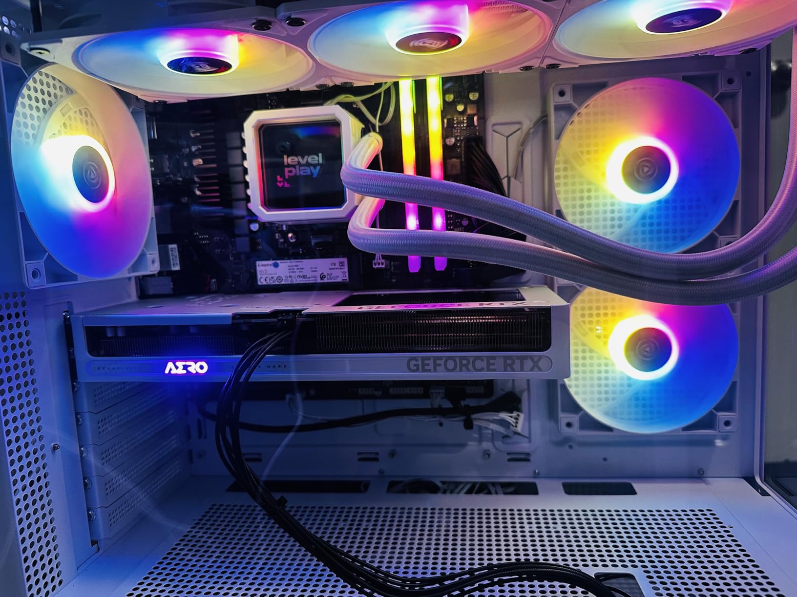 GIGABYTE GeForce RTX 5060 Ti AERO OC 16G Graphics Card - Customer Photo 1
