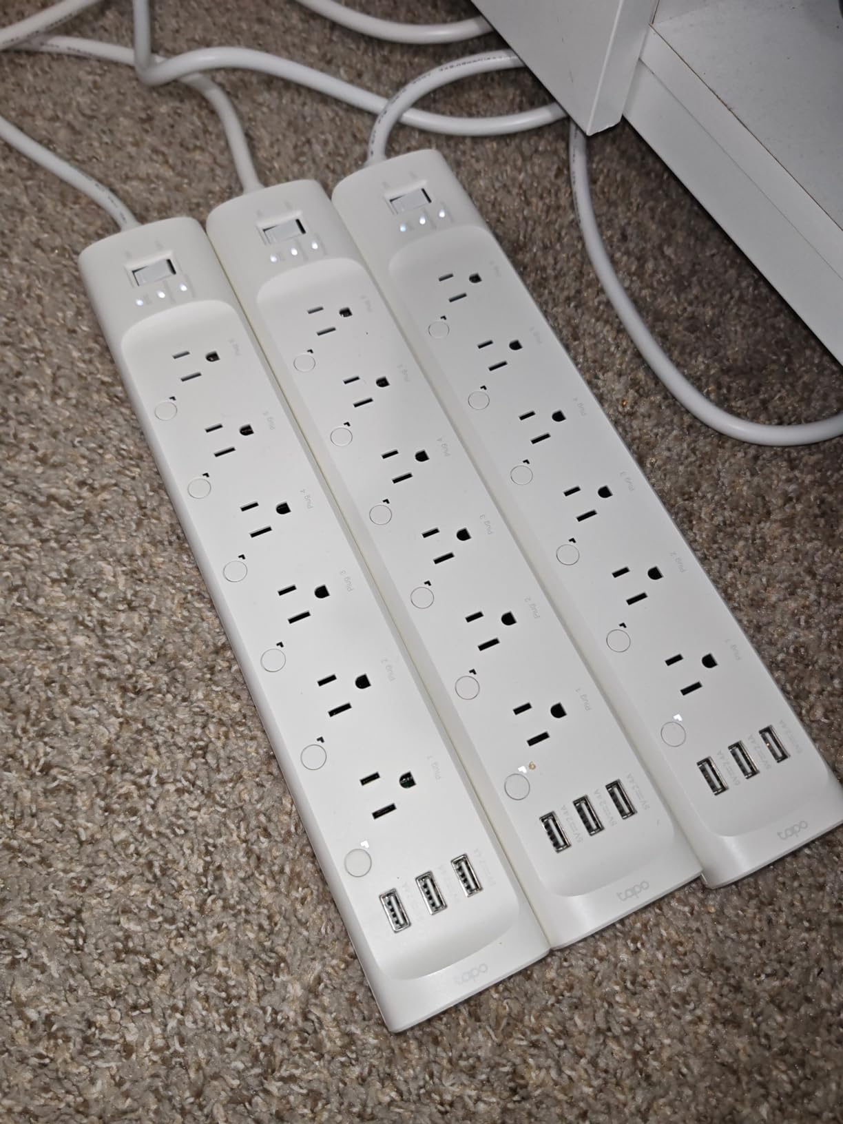 Tapo Smart Wi-Fi Power Strip- 6 Individually Controlled Smart Outlets and 3 USB Ports with Surge Protection, Matter, Works w/Alexa, Google Home, Siri, & Bixby, No Hub Needed, Tapo P316M - Customer Photo 2