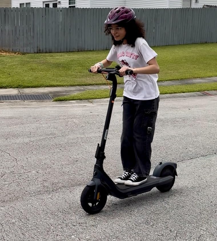 Segway Ninebot E2 Plus II/E2 Pro/E3 Pro Electric Scooter, 15.5–20 MPH, Long Range, Dual Elastomer Suspension (E3 Pro only), Foldable Adult Scooter, UL 2272 & 2271 Certified - Customer Photo 1