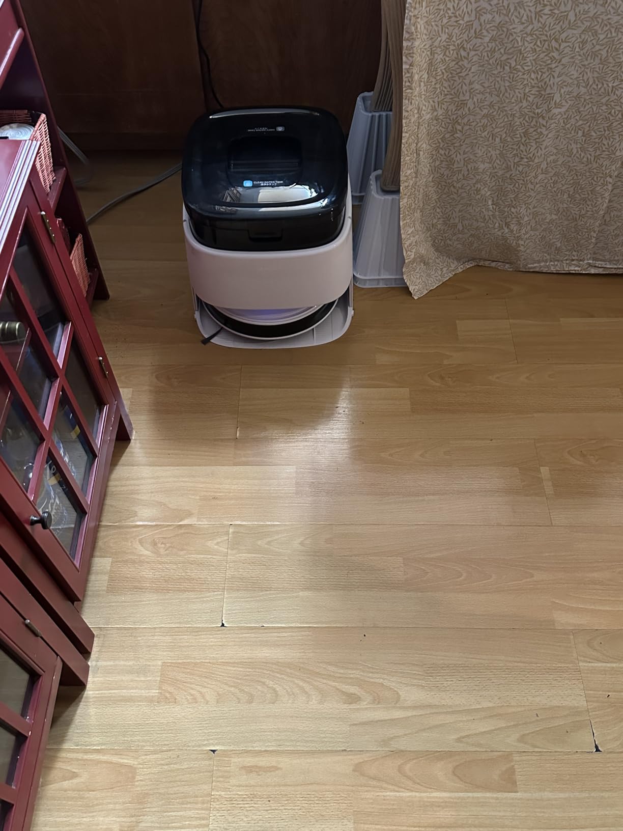 Lefant M210 Pro Robot Vacuum, Slim Quiet, 3 Adjustable Suction Levels, 6 Modes, Robot Vacuum Cleaner for Pet Hair, Hard Floors & Low Carpets, Self-Charging, WiFi/App/Alexa Control, Gray - Customer Photo 2
