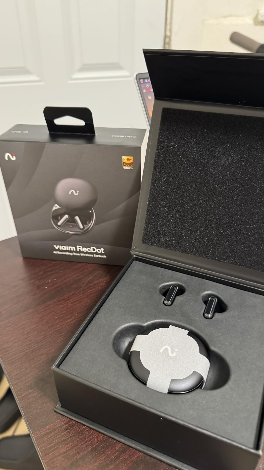 RecDot AI Voice Recorder Earbuds, viaim AI Meeting Assistant with Transcription, 78 Languages, FlashRecord, to-Do Lists & Summaries with viaim AI, 48dB ANC for Meetings, Interviews & Lectures, Sliver - Customer Photo 1