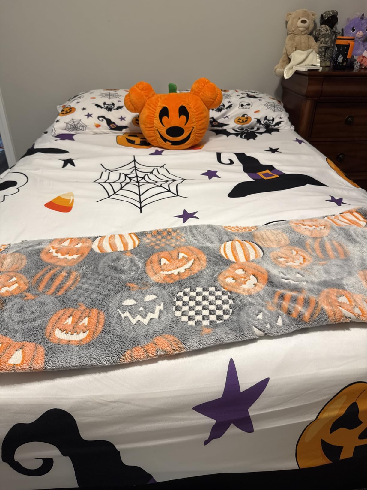 Gaming Blanket for Boys, Glow in The Dark Gamer Blankets for Teen Boys, Gaming Gifts for Men, Cool Gamer Gifts, Birthday 40