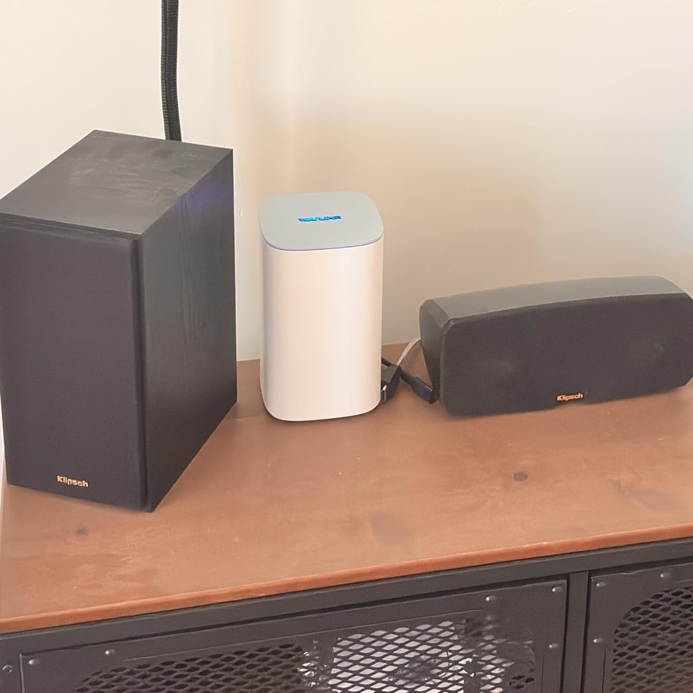 WAVLINK AX3000 WiFi 6 Mesh System 3 Pack - Covers up to 7300 Sq.Ft., Speeds up to 3.0 Gbps, Replaces Wireless Router and WiFi Extender Signal Booster, Easy Setup, Smart App Control - Customer Photo 1