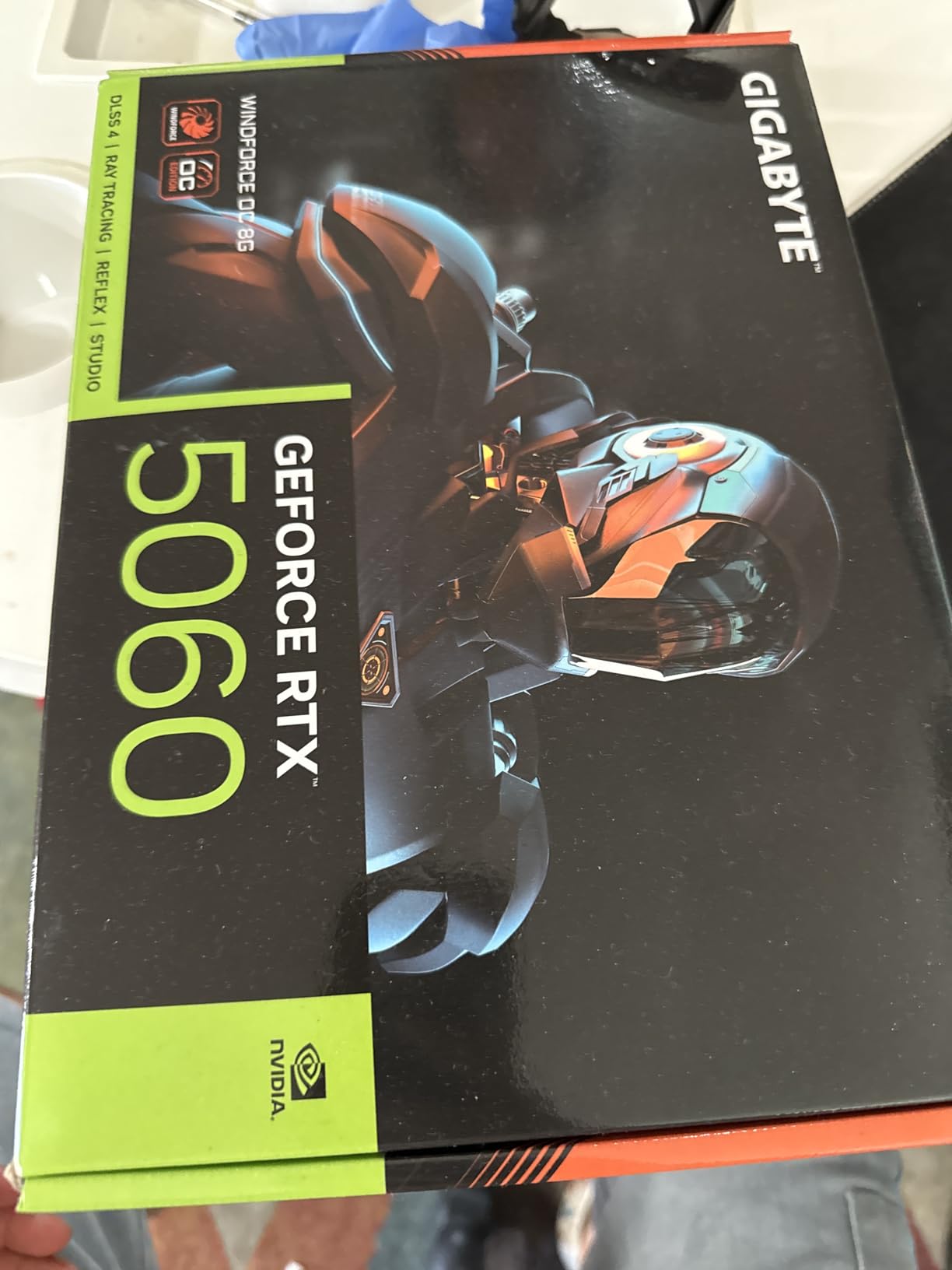GIGABYTE GeForce RTX 5060 Gaming OC 8G Graphics Card, 8GB 128-bit GDDR7, PCIe 5.0, WINDFORCE Cooling System, GV-N5060GAMING OC-8GD Video Card - Customer Photo 4