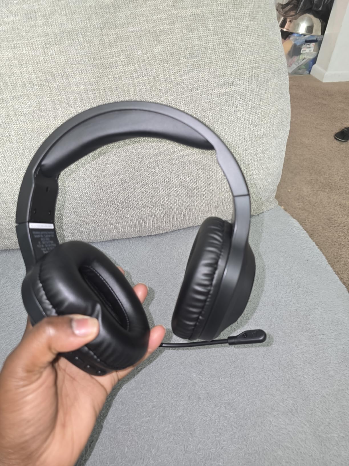 AOC Wireless Gaming Headset Compatible with PS5/4, Nintendo Switch, PC, Bluetooth 5.4 & 2.4GHz Gaming Headphones with Noise Canceling Mic, RGB, Type-C, 20ms Latency, 45H, 7.1 Virtual Surround- Black - Customer Photo 1