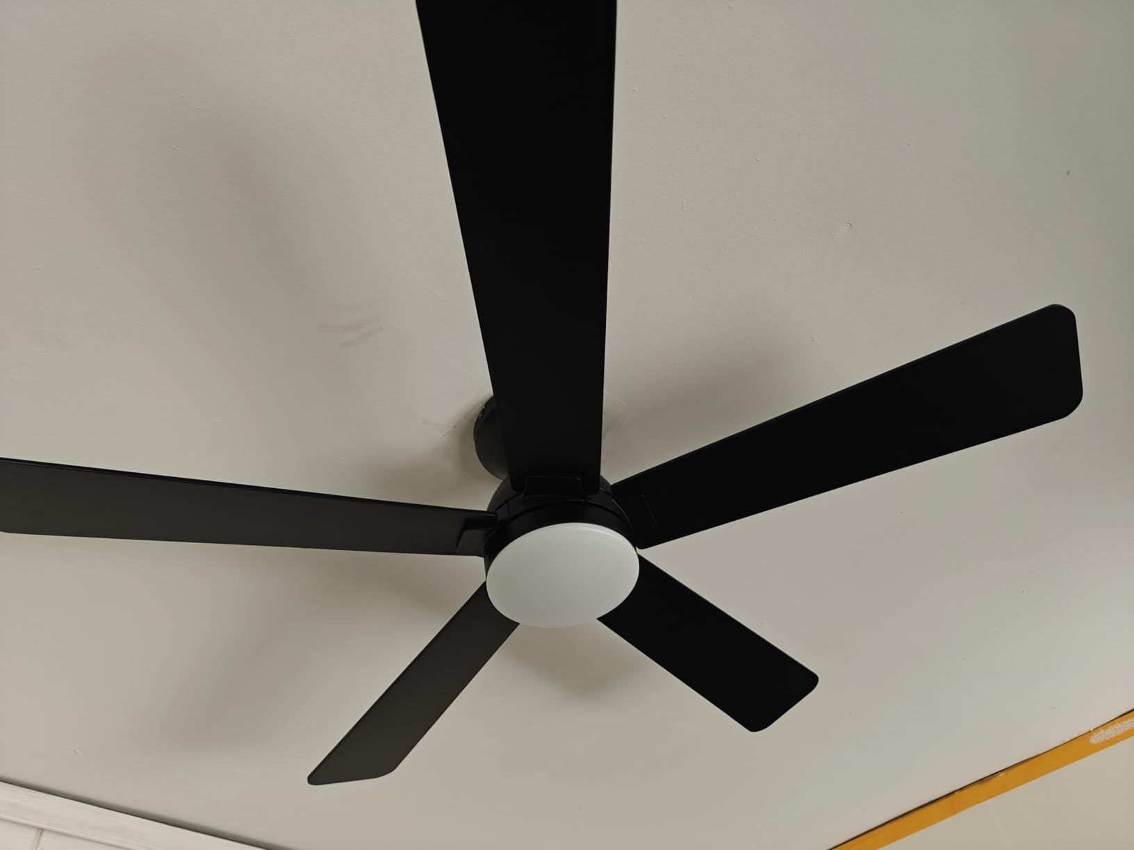 Ceiling Fans with Lights, 52 Inch Low Profile Ceiling Fan with Light and Remote Control, Flush Mount, Reversible, 3CCT, Dimmable LED, Quiet, Black Ceiling Fan for Bedroom, Living Room - Customer Photo 4