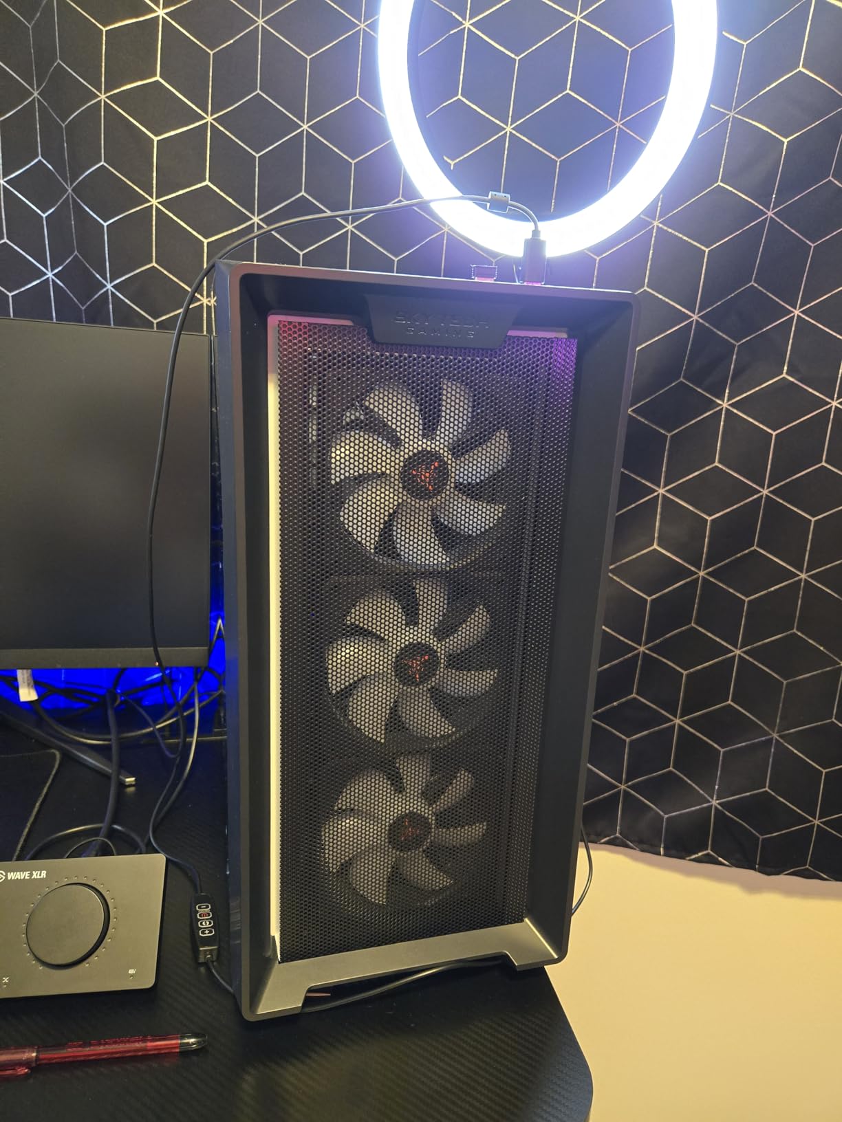 Skytech Gaming Azure 3 Gaming PC, AMD Ryzen 7 5700 3.7GHz, NVIDIA RTX 5060, 1TB NVMe SSD, 32GB DDR4 RAM 3200, 650W Gold PSU, Wi-Fi, Win 11, Desktop - Customer Photo 1