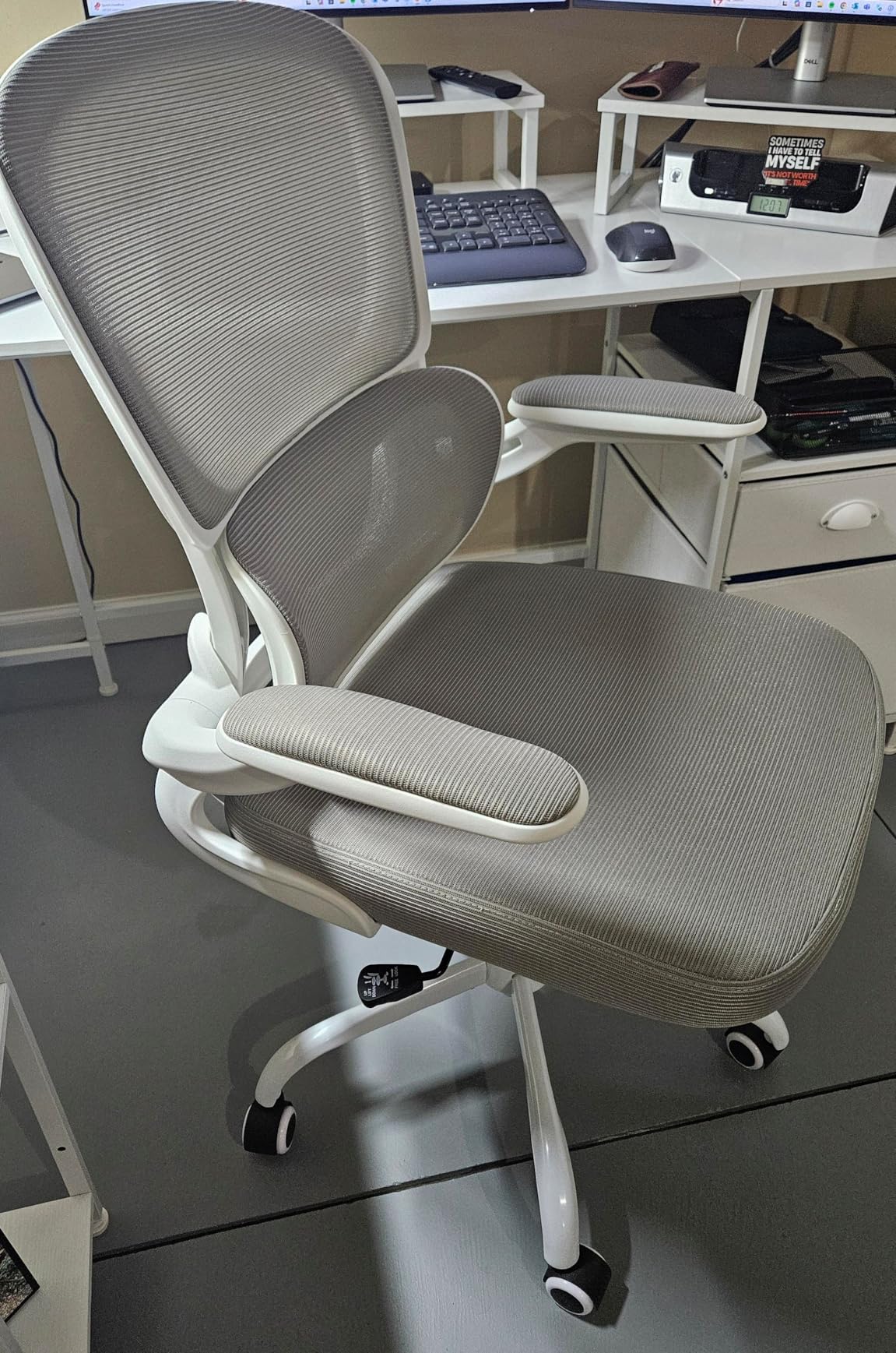 Home Office Desk Chair, Ergonomic Office Chair with Lumbar Support and Adjustable Armrests, Office Chair, Breathable Mesh Mid Back Computer Chair, Modern Comfy Desk Chair - Customer Photo 1