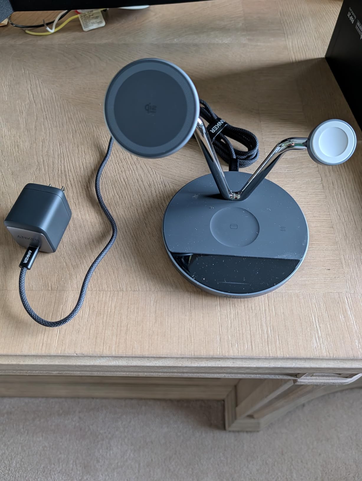 Anker Prime MagSafe Charger Compatible, 3-in-1 Charging Station, Qi2 25W Certified Wireless Charger Dock Stand, Smart Display with TEC Active Cooling, for iPhone 17, Apple Watch, AirPods, and More - Customer Photo 3