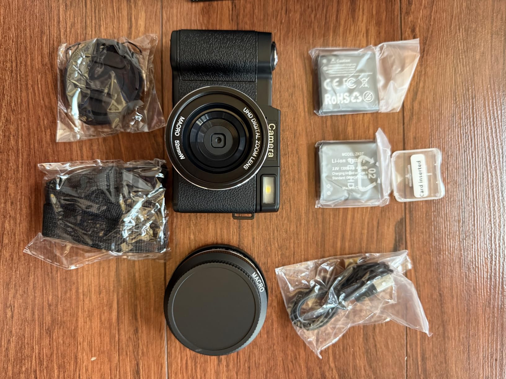 FLATIC Digital Camera with WiFi, 5K 64MP Cameras for Photography with 180° Flip Screen for YouTube, 18X Zoom Autofoucs Vlogging Camera with 64GB Card, Wide & Macro Lens, 2 Batteries, Card Reader - Customer Photo 1