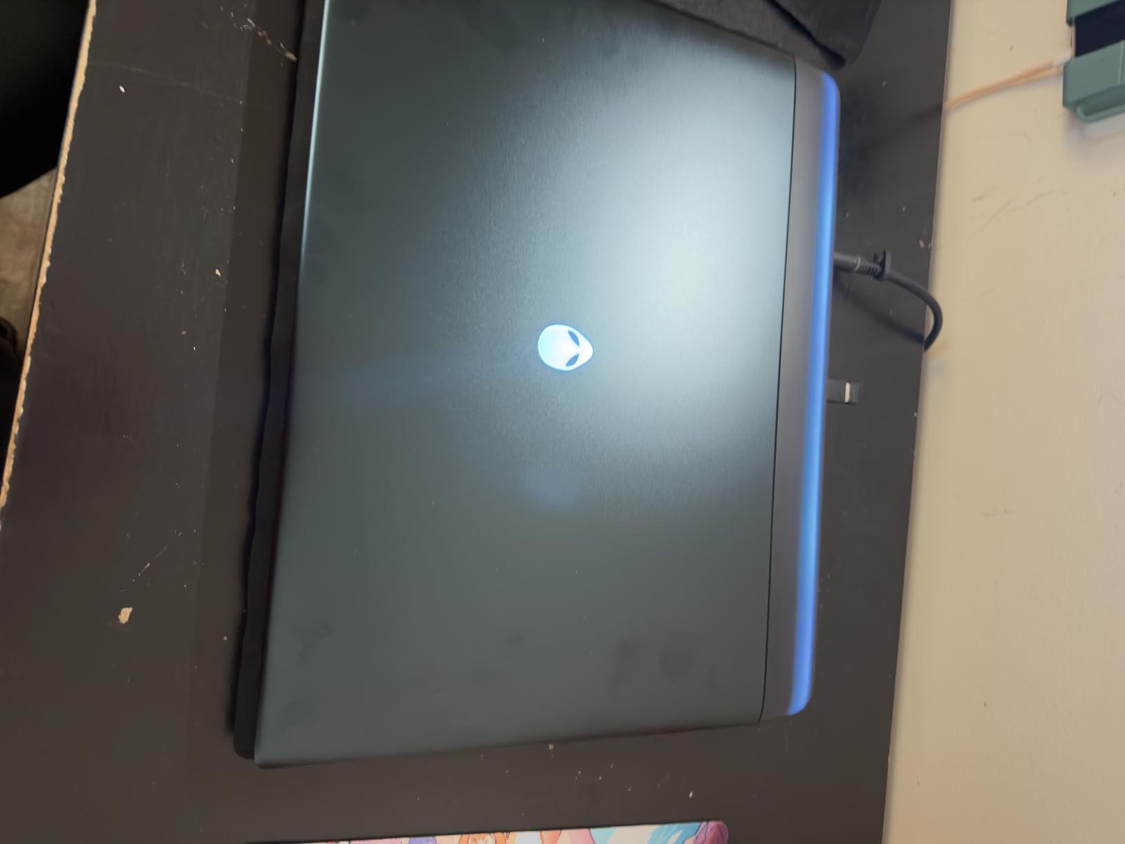 Alienware 18 Area-51 Gaming Laptop AA18250-18-inch QHD+ 300Hz 3ms Display, Intel Core Ultra 9-275HX, 32GB DDR5 RAM, 1TB SSD, NVIDIA GeForce RTX 5070, Windows 11 Home, Onsite Service - Liquid Teal - Customer Photo 1