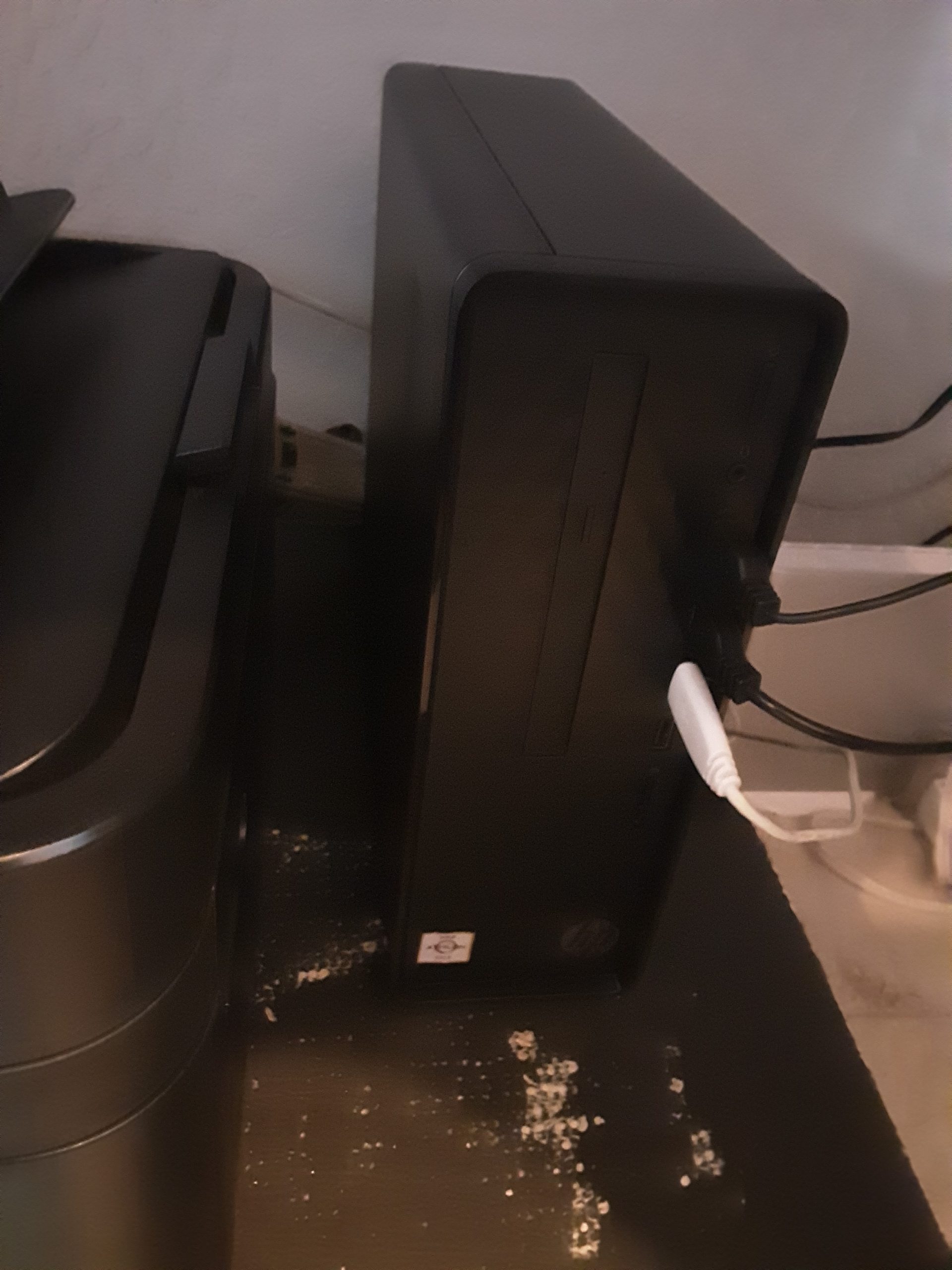 HP Desktop Computers Tower PC for Home Business Student, Intel 6-Core i5-12500 (Beat i7-11700), 32GB DDR4 RAM, 1TB PCIe SSD, WiFi, Bluetooth, RJ-45, Keyboard and Mouse, Windows 11 Pro, Wendbo - Customer Photo 3