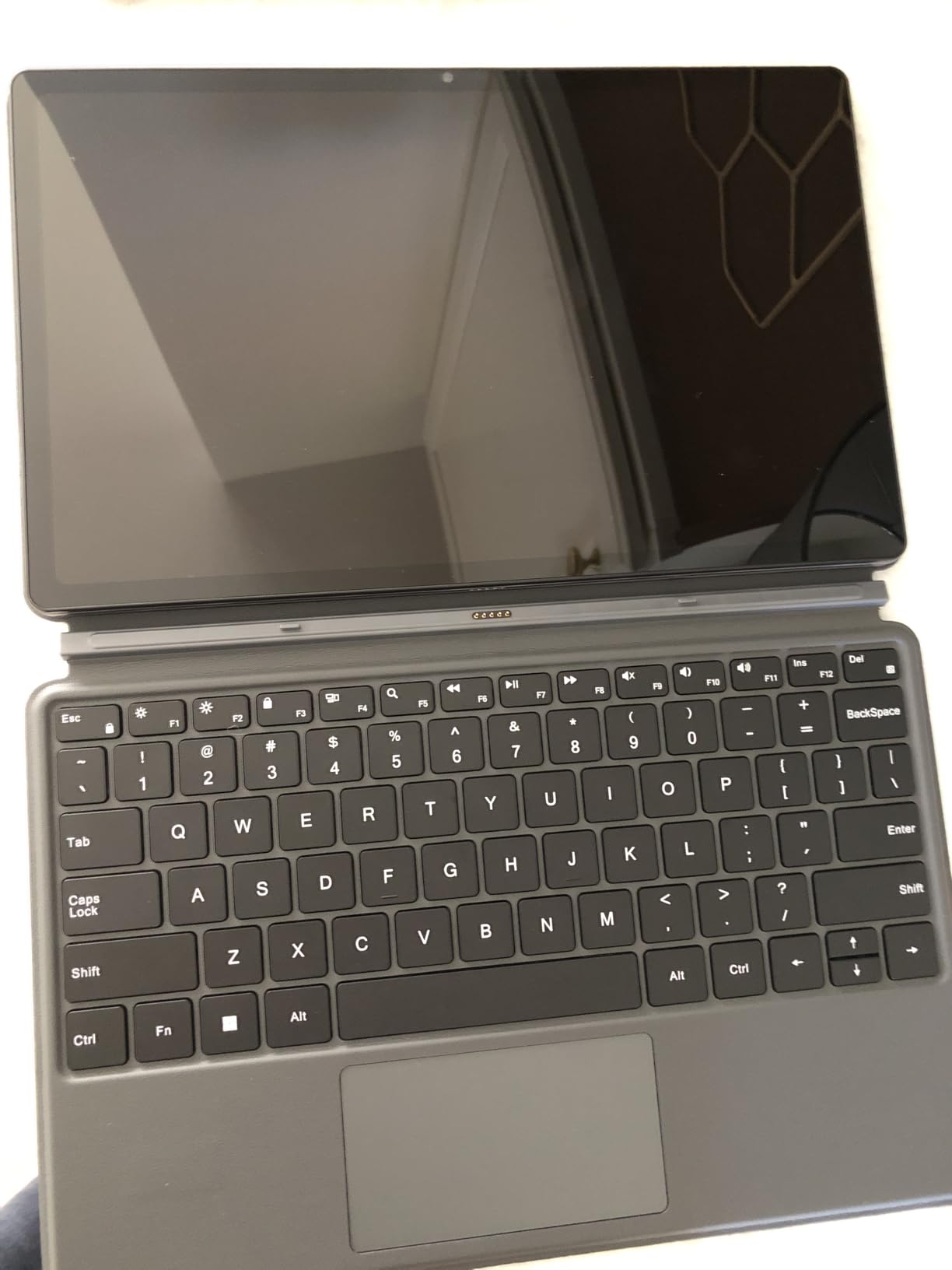 jumper 2-in-1 Laptop/Tablet（2025）,4-core N95, 12GB DDR5 RAM 512GB SSD, 12 Inch 2K FHD IPS Touchscreen,Windows11 Tablet with Magnetic Keyboard, 2 Stereo Speakers,for Student Back to School - Customer Photo 1