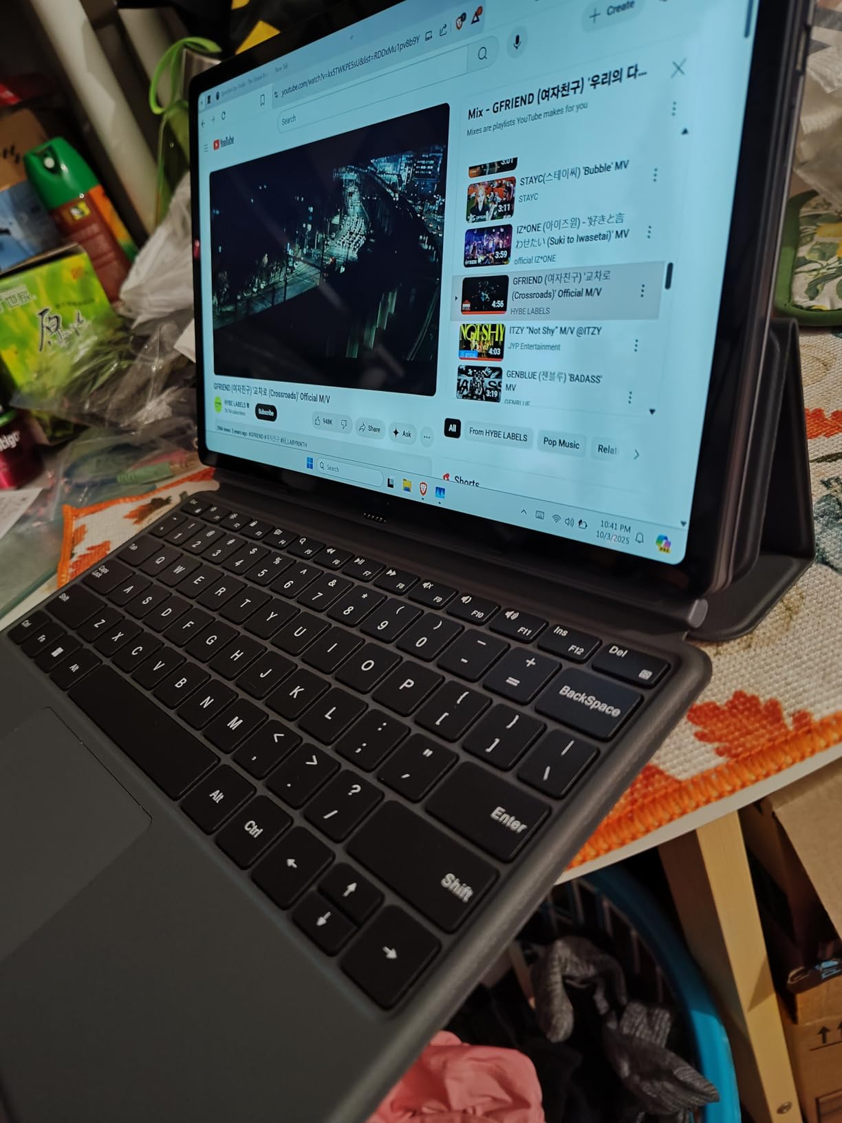 jumper 2-in-1 Laptop/Tablet（2025）,4-core N95, 12GB DDR5 RAM 512GB SSD, 12 Inch 2K FHD IPS Touchscreen,Windows11 Tablet with Magnetic Keyboard, 2 Stereo Speakers,for Student Back to School - Customer Photo 4