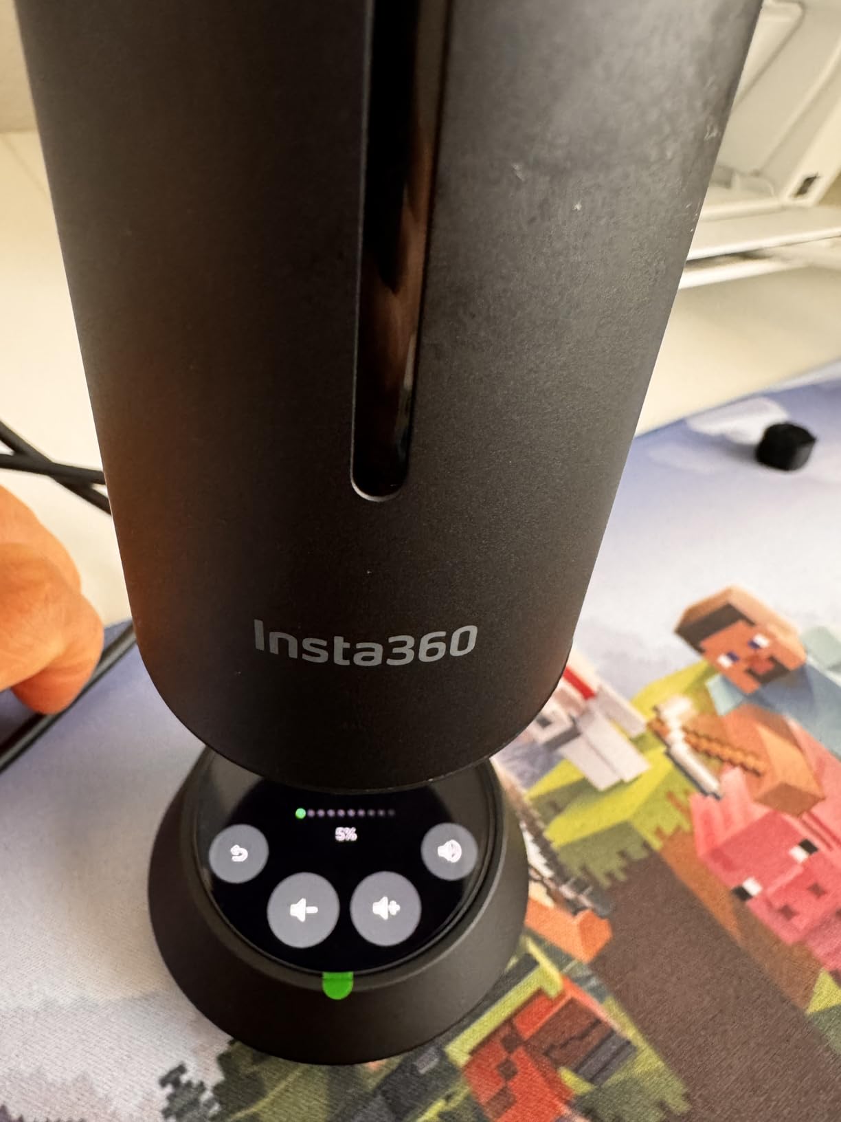 Insta360 Wave - AI Speakerphone, Bluetooth, Voice Recorder, 8 Noise-Canceling Mics w/Beamforming, AI Transcript & Summary, Support 99 Languages, 32GB Storage, Meetings, Podcasts, Livestreams - Customer Photo 2