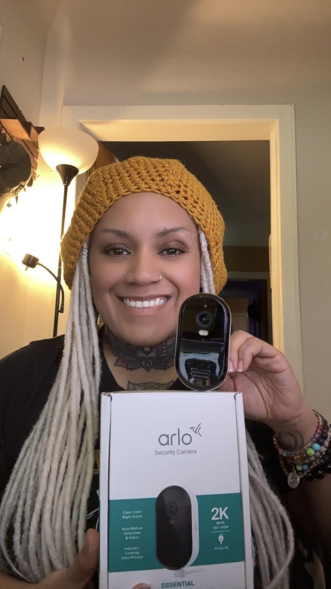 Arlo Essential XL Security Camera (3rd Gen - 2025 Release), 2K, 4x Longer Battery Power, Person Recognition, Package Detection, Animated Preview, 1-Mo. Trial of Secure Plan, Dual-Band WiFi,1 Cam,White - Customer Photo 2