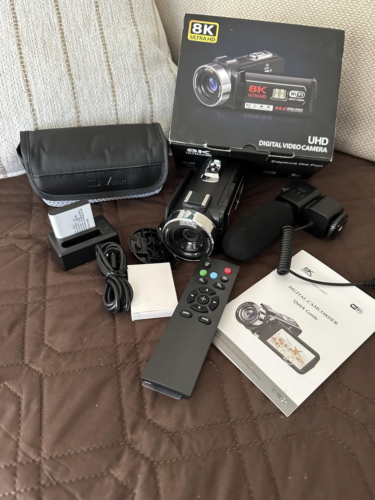 8K Video Camera Camcorder 64MP YouTube Vlogging Cameras IR Night Vision WiFi Webcam Camcorders with 18X Digital Zoom 3.0