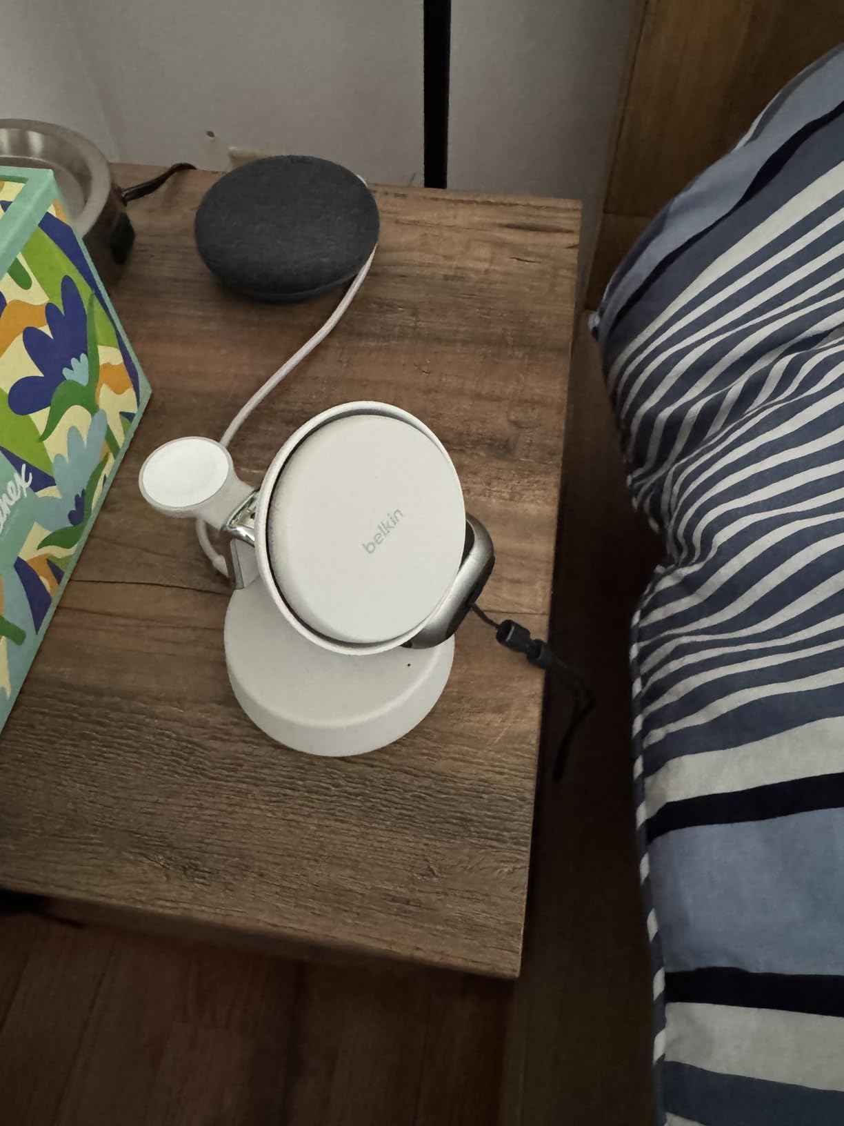 Belkin MagSafe Charger Compatible, 3-in-1 Charging Station, Qi2.2 25W w/Cooling Fan (On/Off Control) Magnetic Wireless Charger for iPhone 17, Apple Watch, AirPods, Pixel 10 (45W Adapter Included) - Customer Photo 1