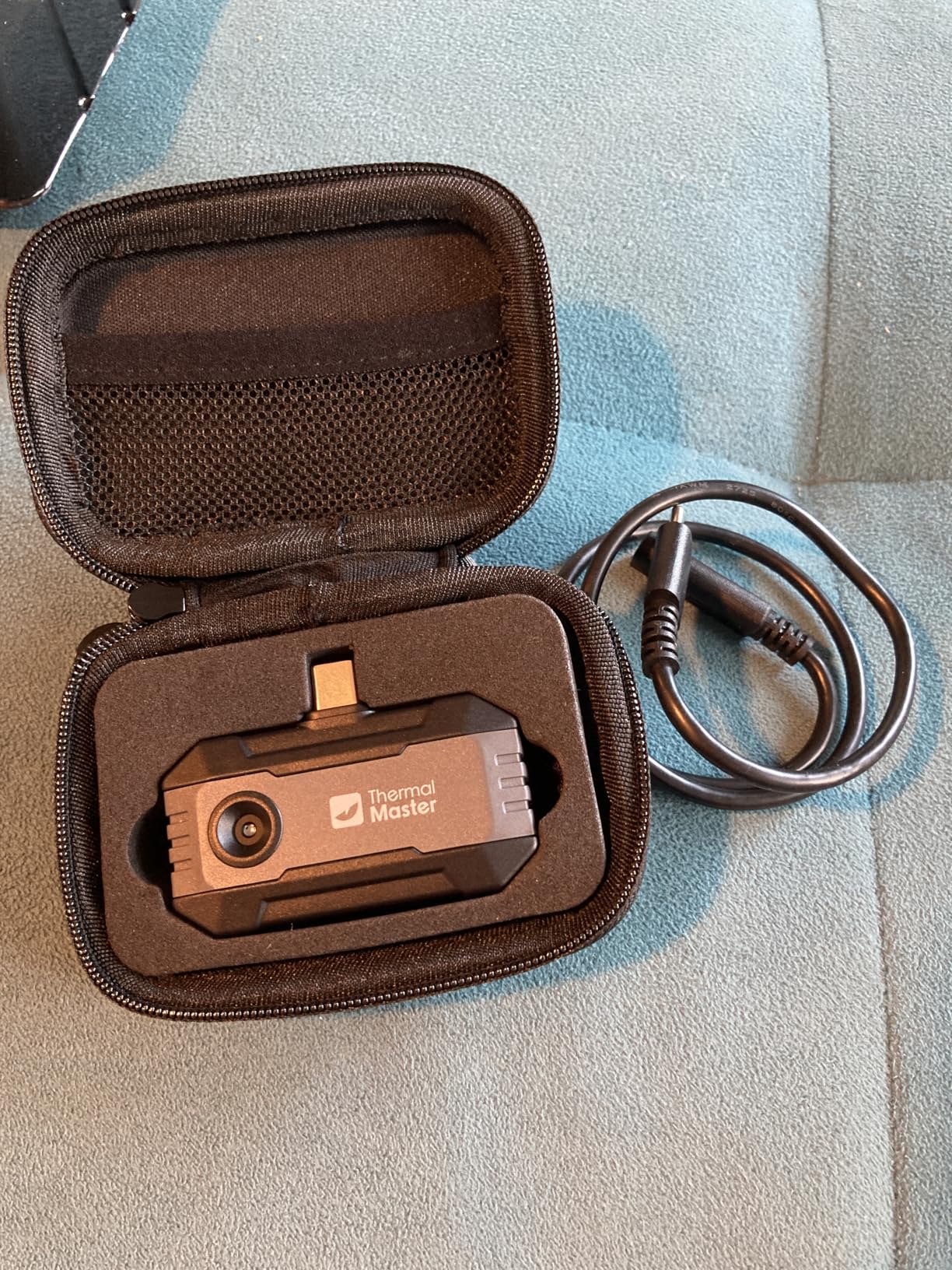Thermal Imaging Camera for Type-C iPhone, iPad & Android, P1 Infrared Imager with 320x240 Super IR Resolution, 15x Zoom, 3.6℉ Accuracy, -4℉ to 1112℉ High Temp, Home Inspection - Customer Photo 2