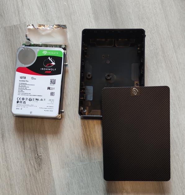UGREEN NAS DH2300 2-Bay Desktop NASync, Support Capacity 64TB (Diskless), Remote Access, AI Photo Album, Beginner Friendly System, 4GB RAM on Board,1GbE, 4K HDMI, Network Attached Storage(Diskless) customer photo 2
