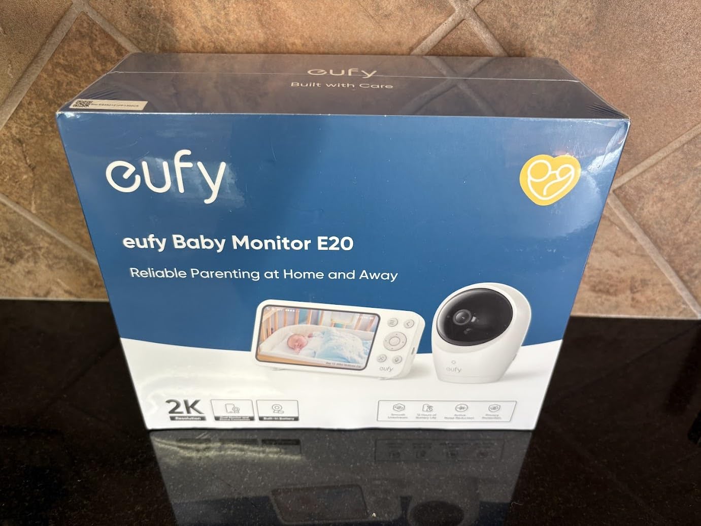 eufy Baby Monitor E20, 2K Resolution, 5'' 720p Display, Hybrid Connection, Wi-Fi & No Wi-Fi Control, Pan-Tilt, 4× Zoom, Night Vision, Built-in Battery Camera, ANR, Smart Alerts, 24/7 Recording - Customer Photo 1
