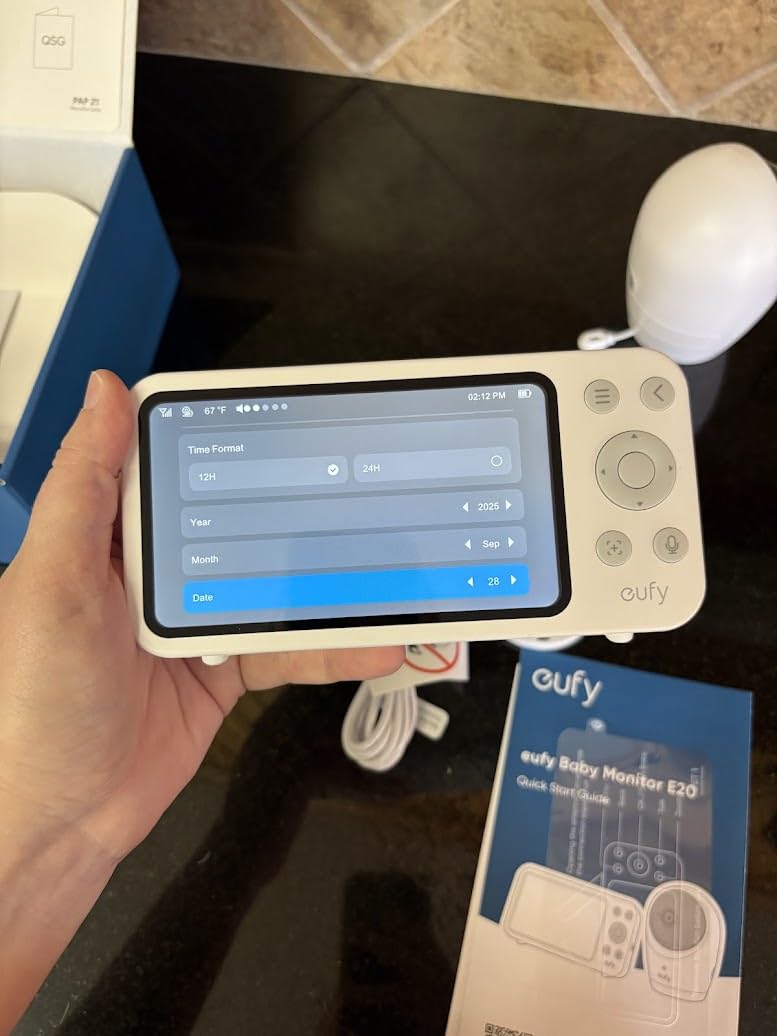 eufy Baby Monitor E20, 2K Resolution, 5'' 720p Display, Hybrid Connection, Wi-Fi & No Wi-Fi Control, Pan-Tilt, 4× Zoom, Night Vision, Built-in Battery Camera, ANR, Smart Alerts, 24/7 Recording - Customer Photo 3
