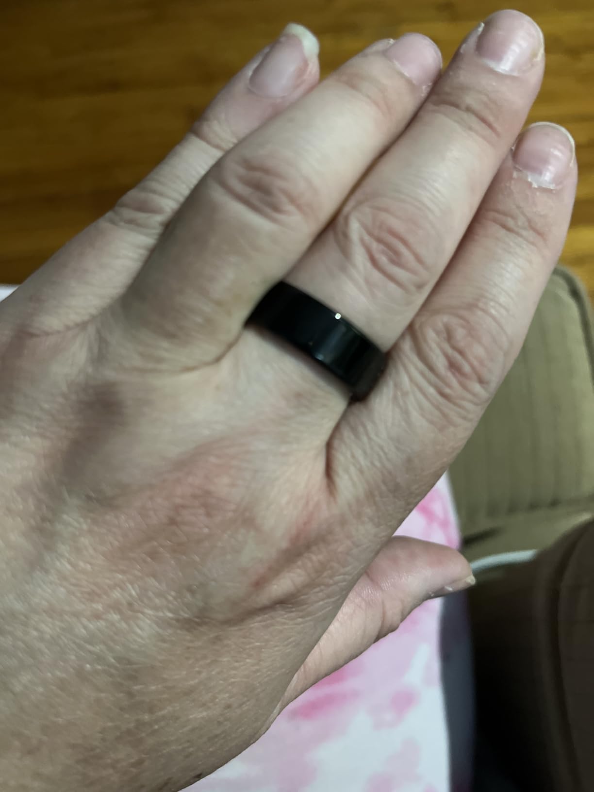 Smart Ring with Sleep Monitoring, Step Counting, Heart Rate, Blood Oxygen for iOS and Android, No Subscription Fee, IP68 Waterproof Health Tracker (Gold, 7) - Customer Photo 2