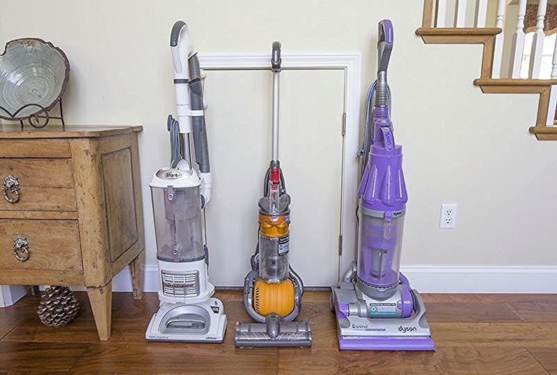 Shark Upright Vacuum Cleaner | Navigator Lift-Away | Pet Hair, Carpet & Hard Floor Cleaning | Dusting Brush & Crevice Tool | HEPA Filter | Swivel Steering | White/Silver | NV356E customer photo 1