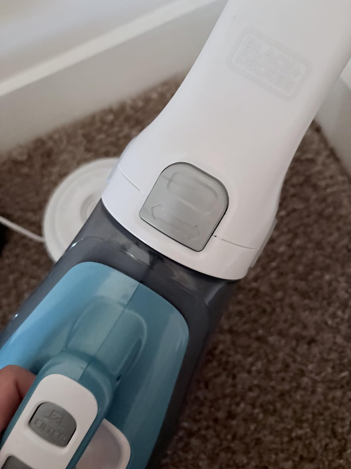 Black+Decker, Dustbuster AdvancedClean Handheld Vacuum Cordless, Compact Home and Car Vacuum with Crevice Tool, Rotating Nozzle and Charging Station customer photo 1