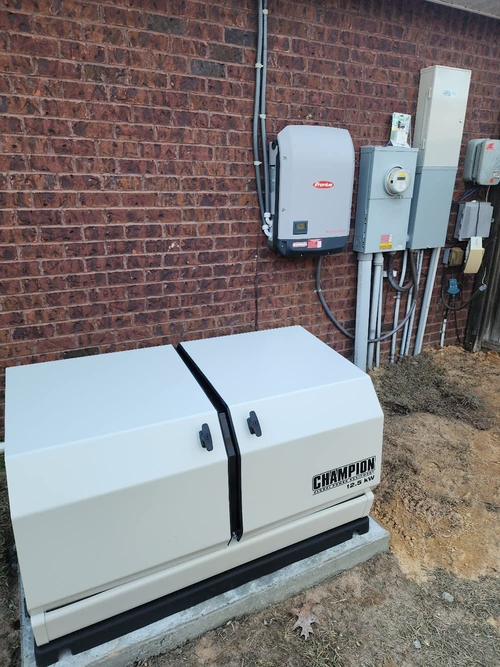 Champion 100177 8.5-kW Home Standby Generator with 50-Amp Outdoor-Rated Automatic Transfer Switch customer photo 2