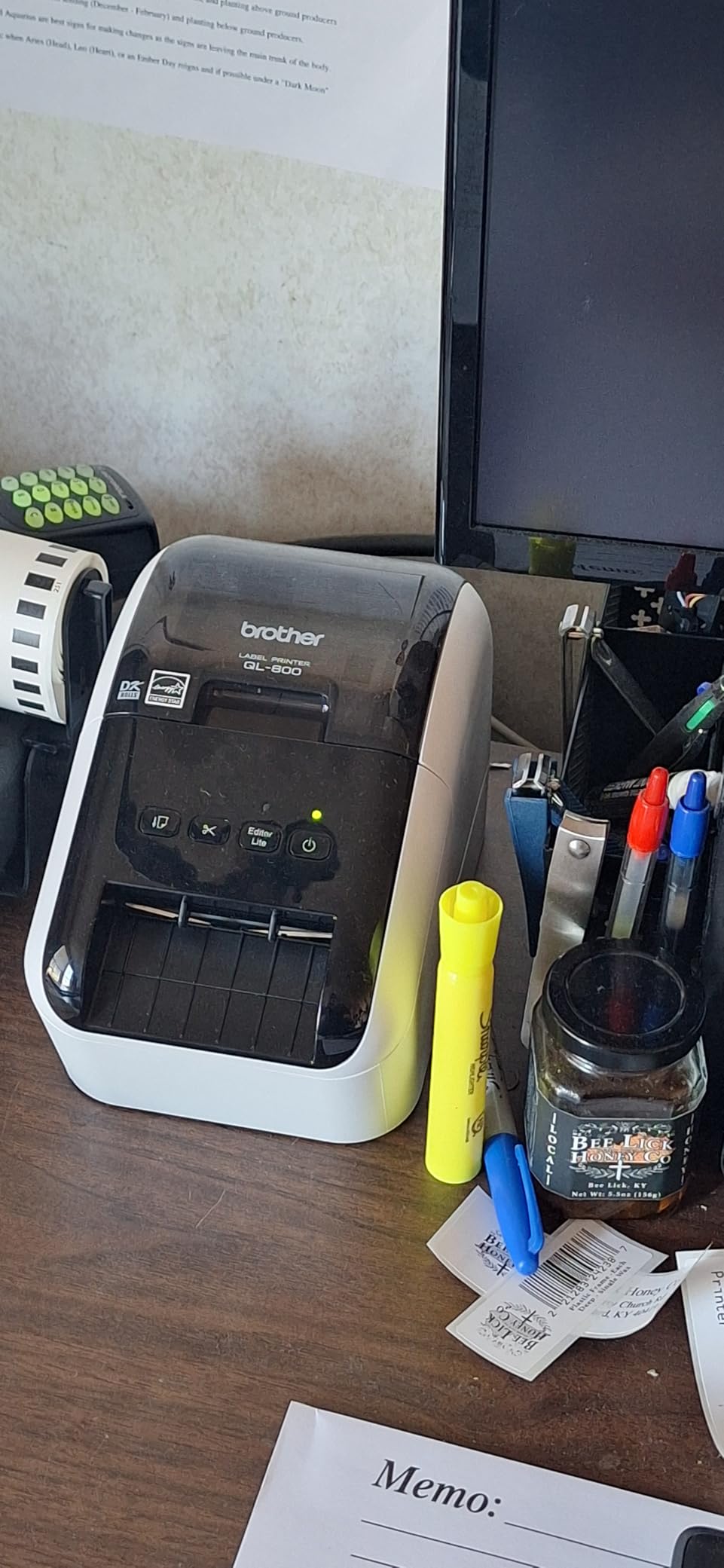 Brother QL-800 High-Speed Professional Printer, Plug & Label Feature, Genuine DK Pre-Sized, Multi-System Compatible - Black & Red Printing Available (Required USB Cable Included) customer photo 2