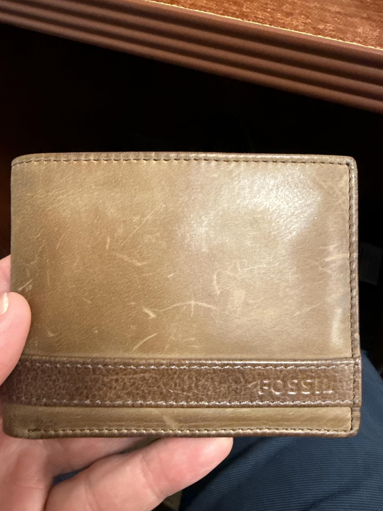 Fossil Men's Wallet, Wade Leather Bifold Wallet with Flip ID, Black customer photo 1