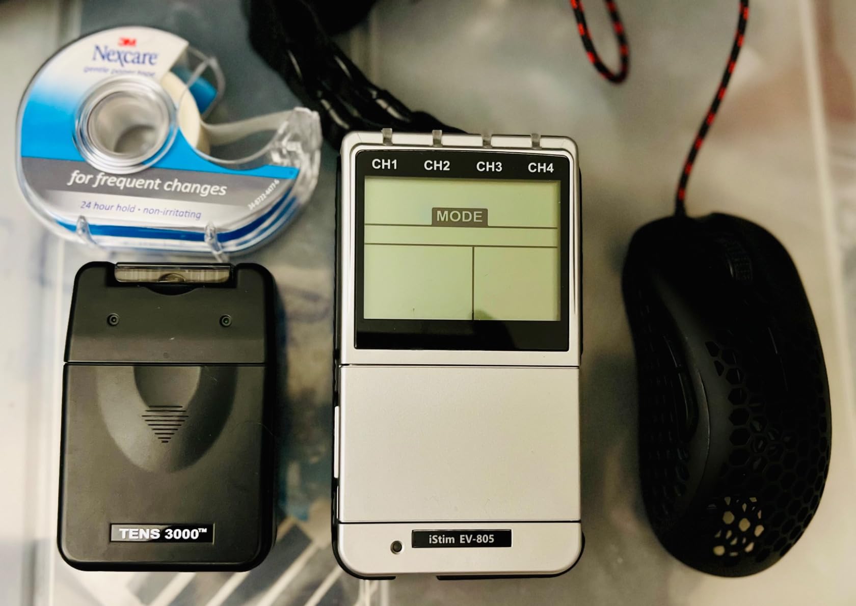 iSTIM EV-805 TENS EMS 4 Channel Rechargeable Combo Machine Unit - 24 Programs/Backlit (Including Electrodes Pads) customer photo 2