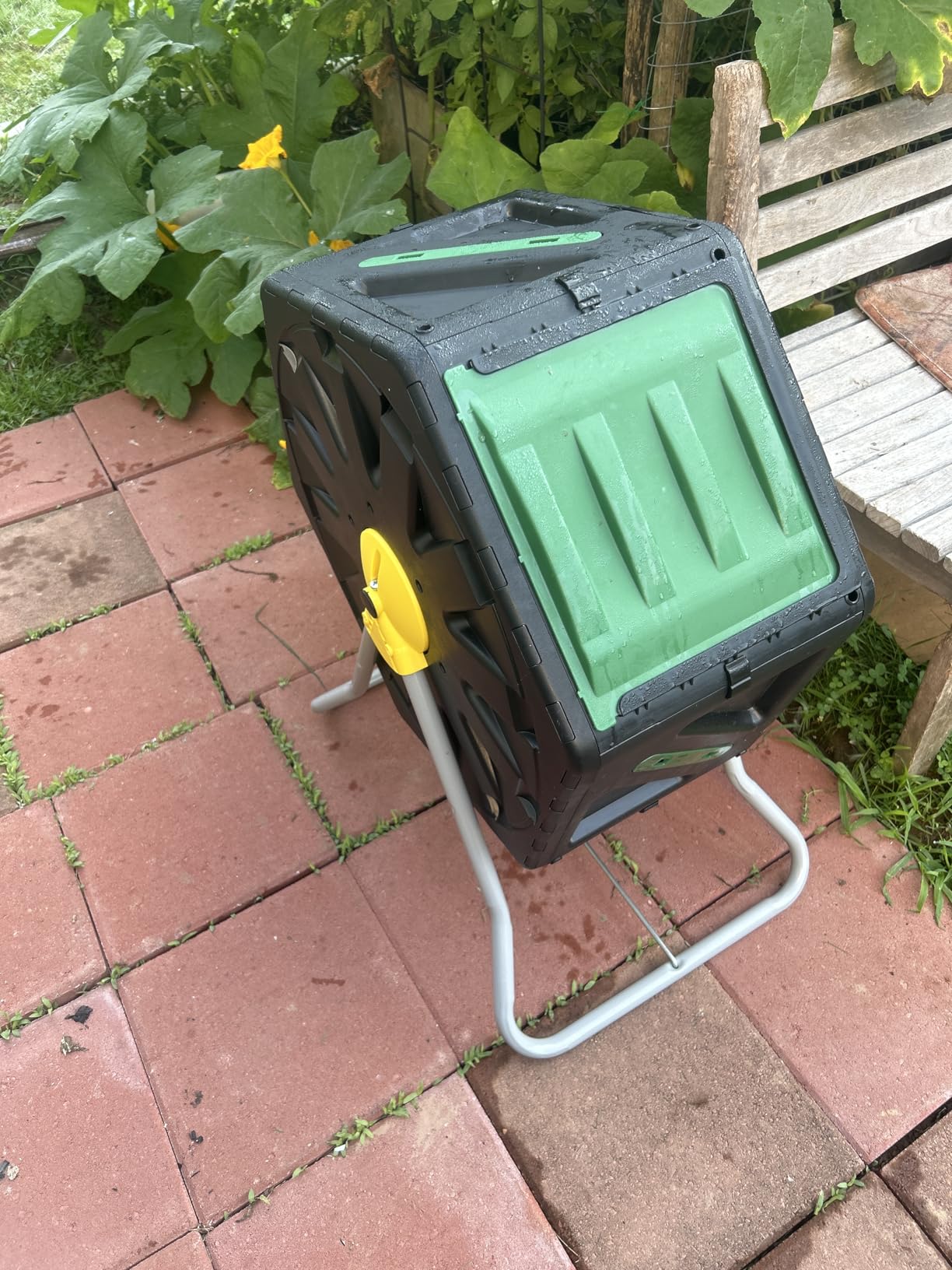 Miracle-Gro Large Dual Chamber Compost Tumbler, 55.4 Gallons customer photo 1