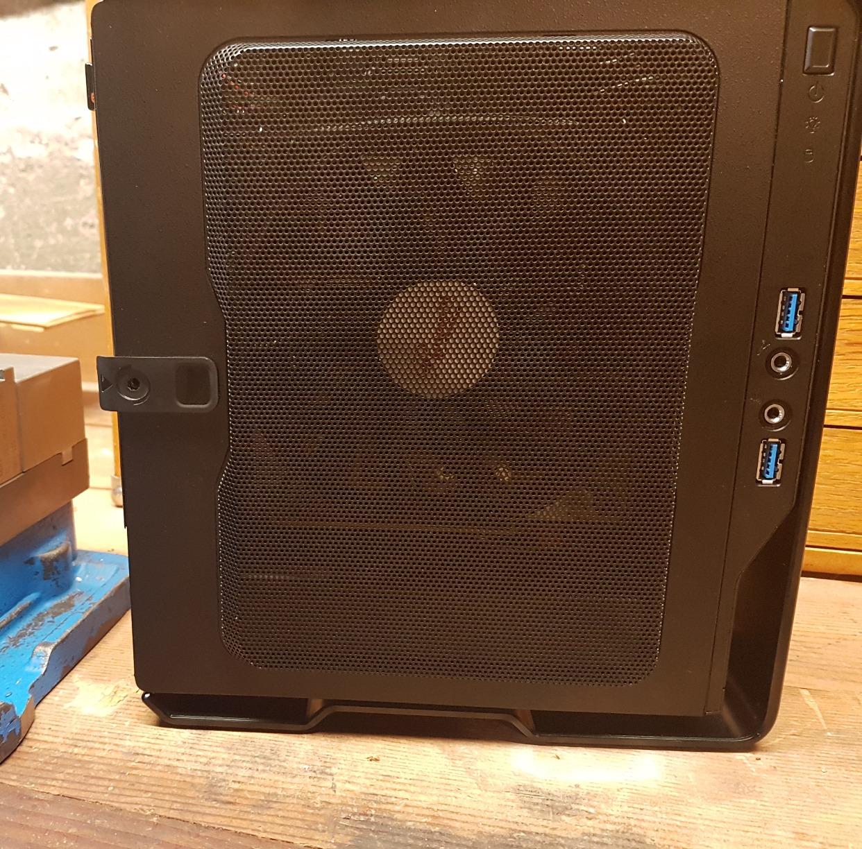 AMD Ryzen 5 2400G Processor with Radeon RX Vega 11 Graphics customer photo 1