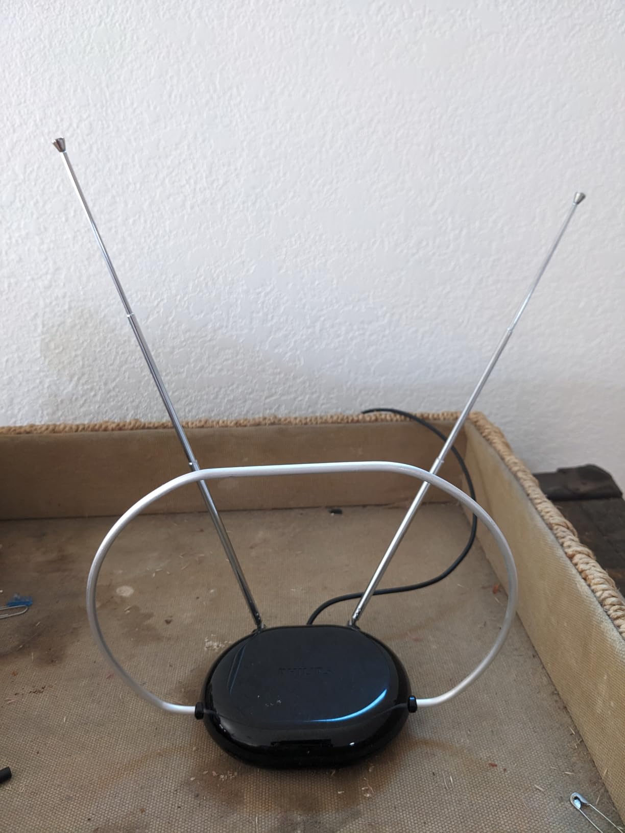 Philips Rabbit Ears Black Indoor TV Antenna, Dipole and Circular Loop, Tabletop Antenna, Digital, Smart TV Compatible, HDTV Antenna, 4K 1080P VHF UHF, 5Ft Coaxial Cable, SDV8201B/27 customer photo 2