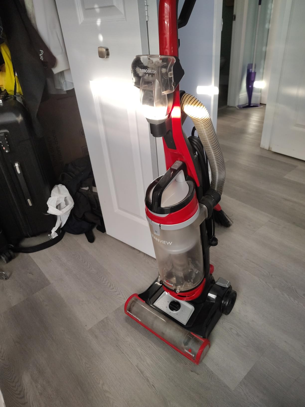 Bissell CleanView Swivel Pet Upright Vacuum, Swivel Steering for Maneuverability, Triple Action Brush Roll for Pet Hair, Large Capacity Dirt Tank & Scatter-Free Tech, 2252 customer photo 2