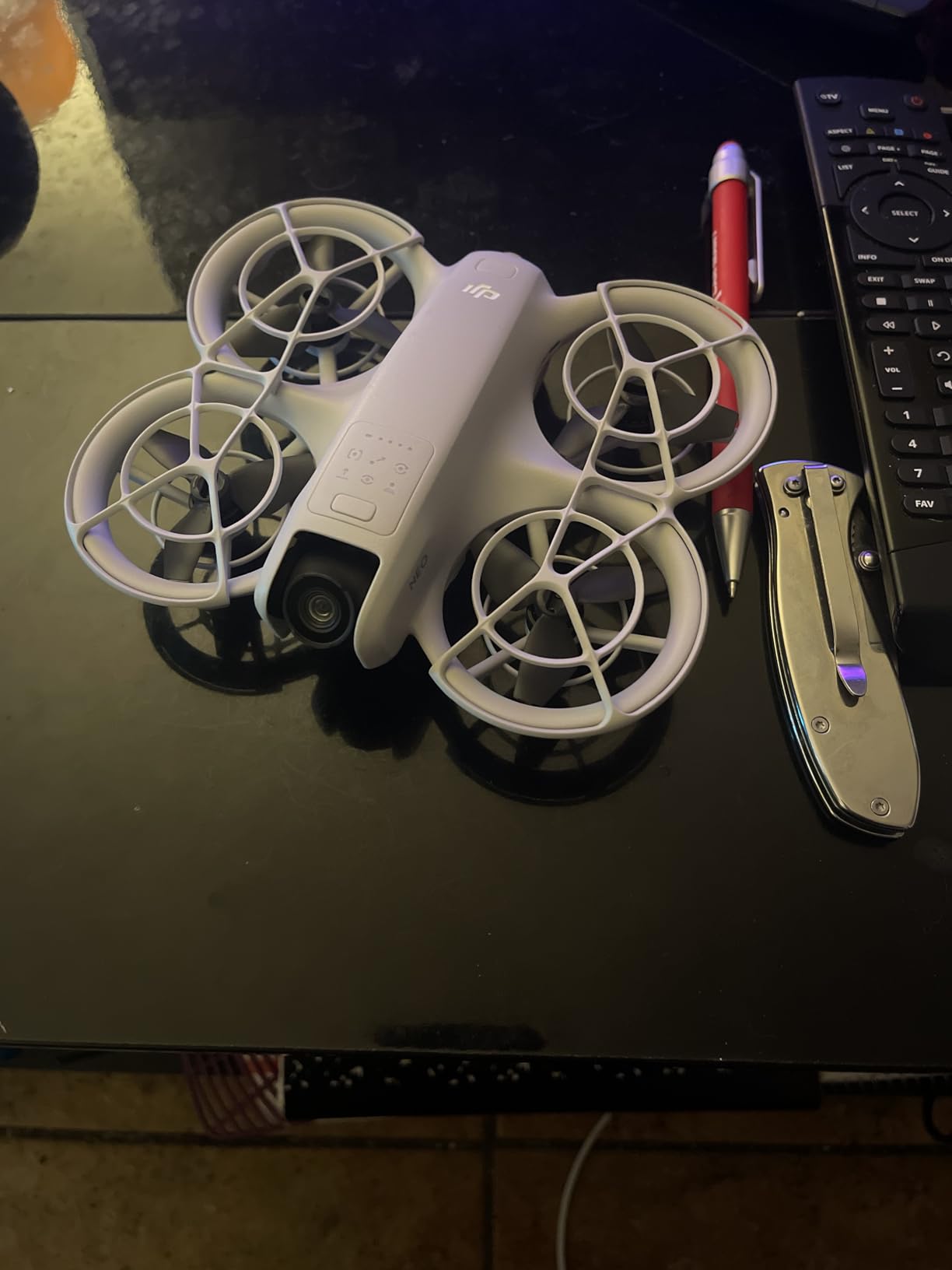 DJI Neo, Mini Drone with 4K UHD Camera for Adults, 135g Self Flying Drone that Follows You, Palm Takeoff, Subject Tracking, QuickShots, Stabilized Video, Built-In Propeller Guard (Controller-Free) customer photo 2