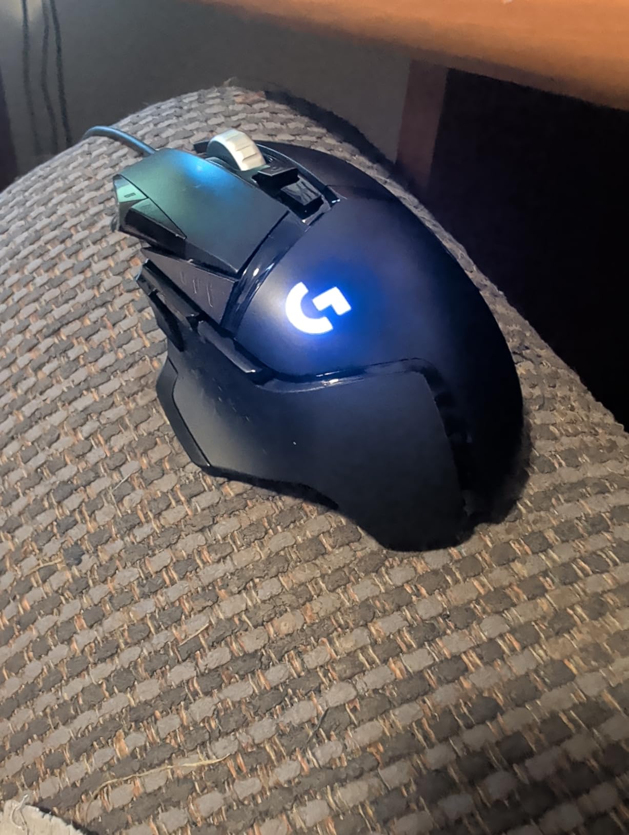 Logitech G502 Hero High Performance Wired Gaming Mouse, Hero 25K Sensor, 25,600 DPI, RGB, Adjustable Weights, 11 Programmable Buttons, On-Board Memory, PC/Mac - Black customer photo 1