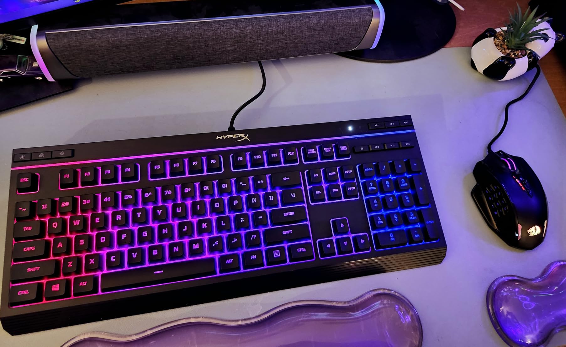 HyperX Alloy Core RGB - Membrane Gaming Keyboard, Comfortable Quiet Silent Keys with RGB LED Lighting Effects, Spill Resistant, Dedicated Media Keys, Compatible with Windows 10/8.1/8/7 - Black customer photo 2