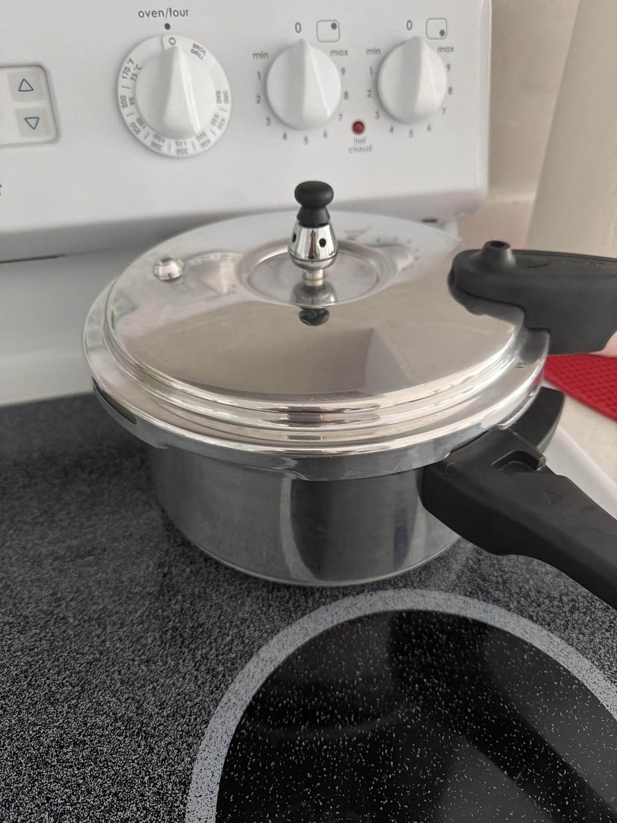 IMUSA USA A417-80808 22Qt Jumbo Stovetop Pressure Cooker with Regulator and Side Handles, Silver customer photo 1
