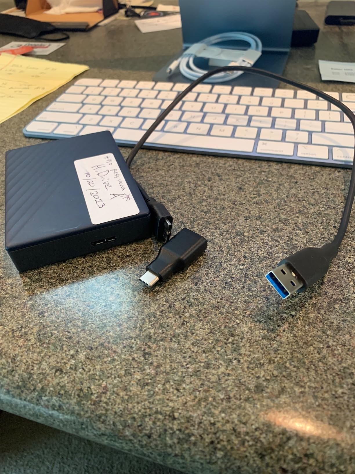 WD 4TB My Passport for Mac, Navy, Portable External Hard Drive with backup software and password protection, USB 3.1/USB 3.0 compatible - WDBA2F0040BBL-WESN customer photo 2