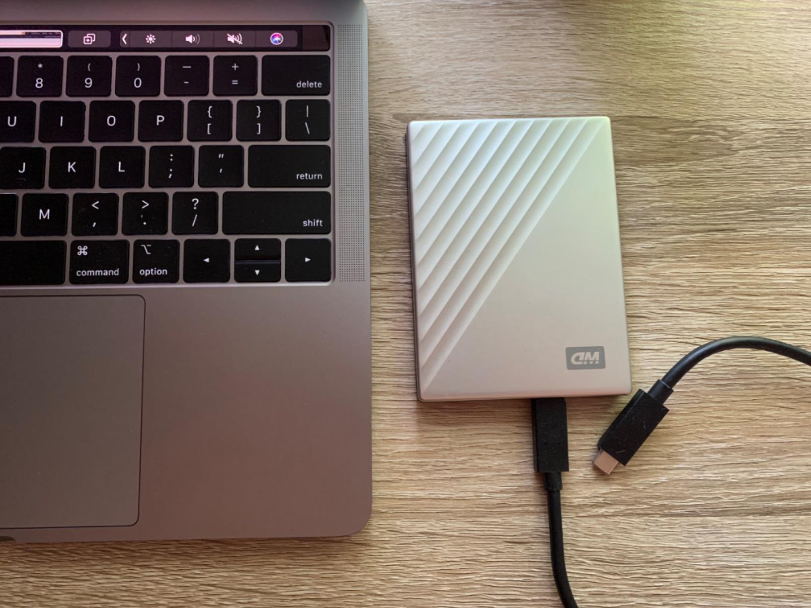 WD 5TB My Passport Ultra for Mac Silver, Portable External Hard Drive, backup software with defense against ransomware, and password protection, USB-C and USB 3.1 - WDBPMV0050BSL-WESN customer photo 2