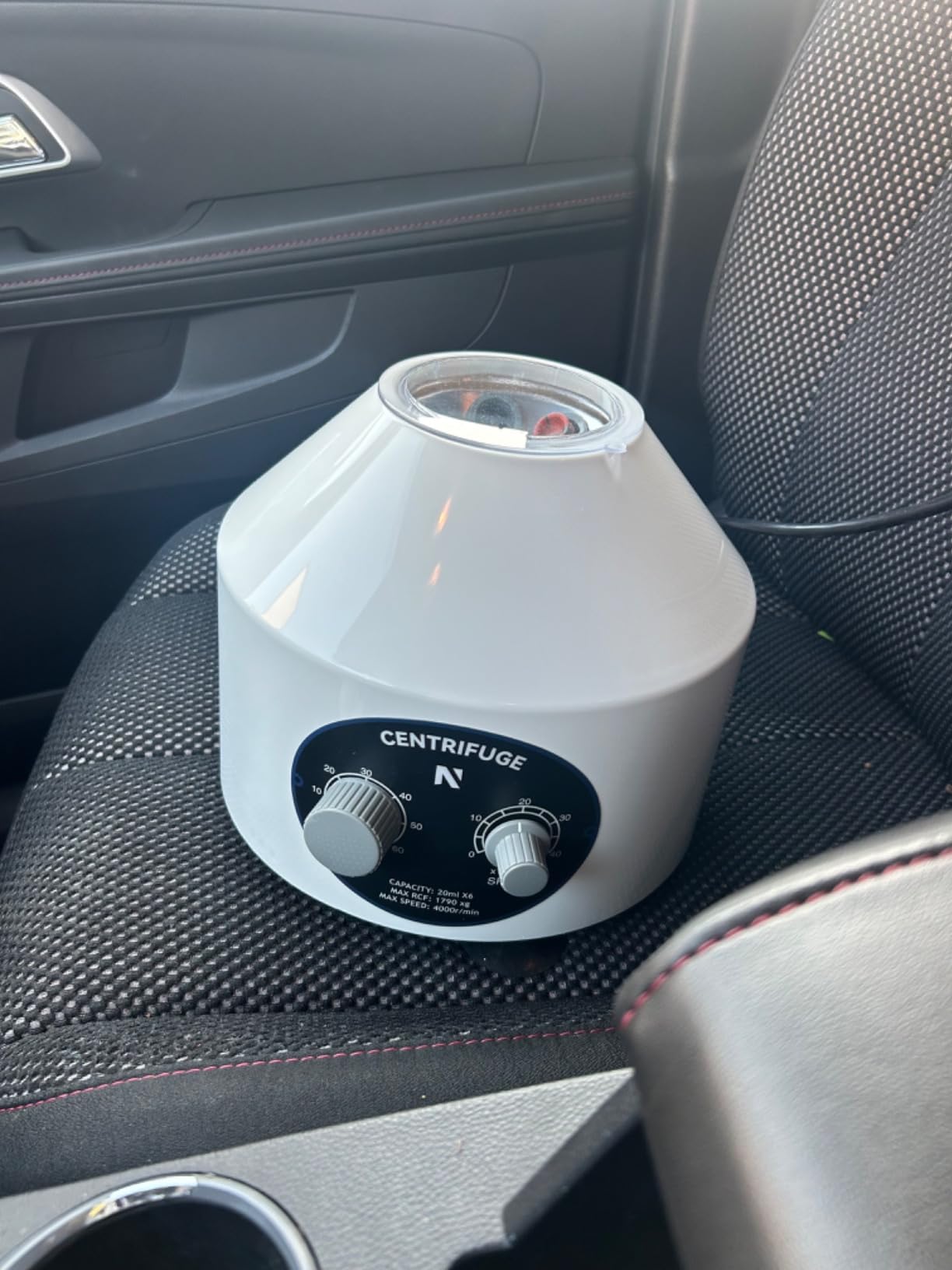 NEWTRY Electric Centrifuge Machine Desktop Lab Benchtop Centrifuges with Timer & Speed Control 4000rpm Capacity 20mlx6 800D 110V US Plug, 60HZ customer photo 1