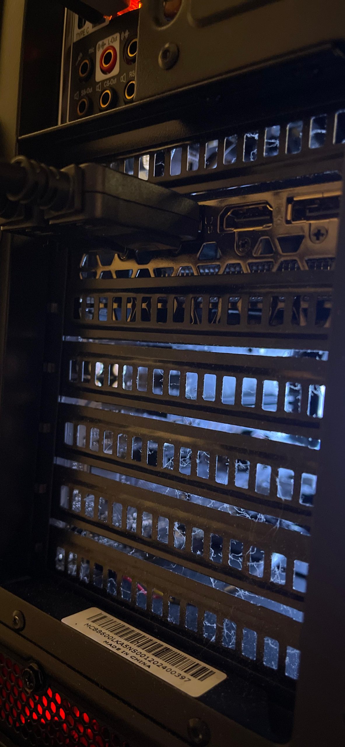 GIGABYTE Gv-N166SOC-6GD GeForce GTX 1660 Super OC 6G Graphics Card, 2X Windforce Fans, 6GB 192-bit GDDR6, Video Card customer photo 2