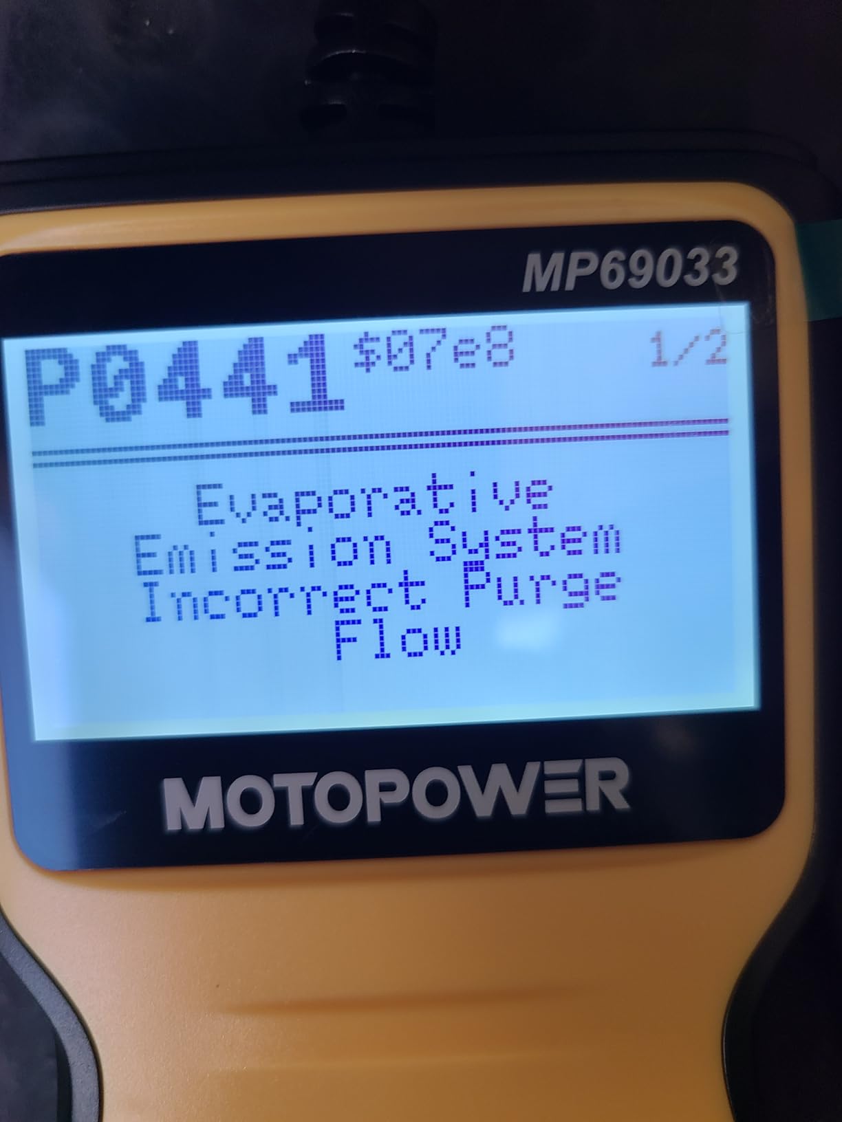MOTOPOWER MP69033 Car OBD2 Scanner Code Reader Engine Fault Scanner CAN Diagnostic Scan Tool for All OBD II Protocol Cars Since 1996 customer photo 1