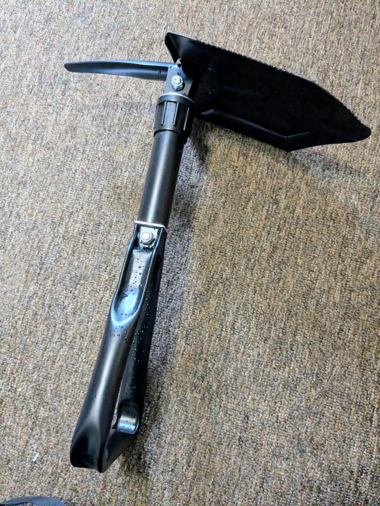 Rhino USA Survival Shovel w/Pick - Heavy Duty Carbon Steel Military Style Entrenching Tool for Off Road, Camping, Gardening, Beach, Digging Dirt, Sand, Mud & Snow customer photo 1