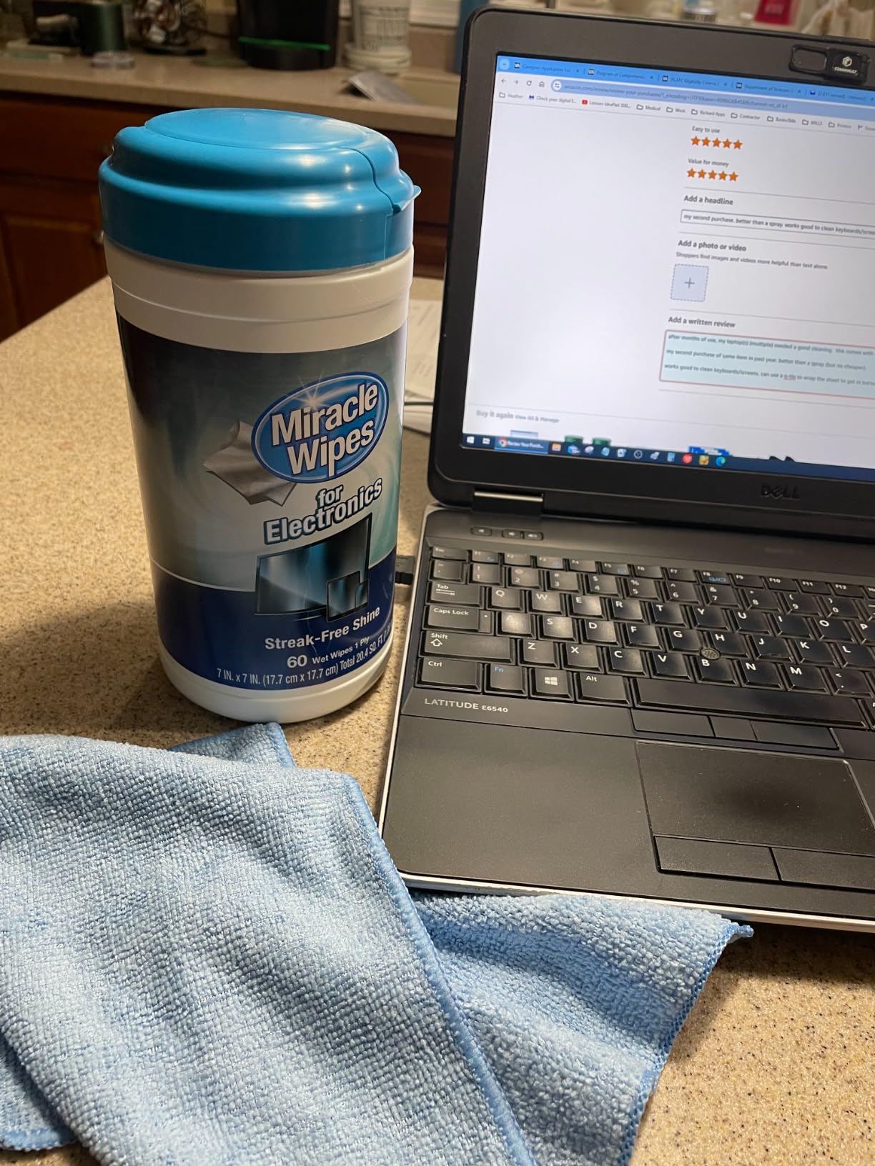 MiracleWipes for Electronics Cleaning - Screen Wipes Designed for TV, Phones, Monitors and More - Includes Microfiber Towel - (60 Count) customer photo 1