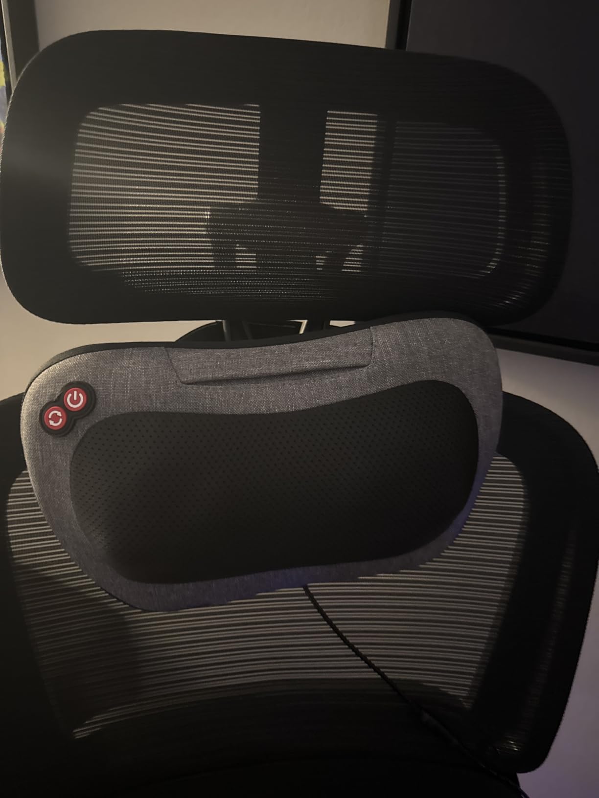 VIKTOR JURGEN Shiatsu Back Massager with Heat for Pain Relief, Gray customer photo 2